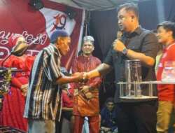 Warga Tumpah Ruah Ikuti Dendang Kim HUT Kabupaten Dharmasraya ke-19