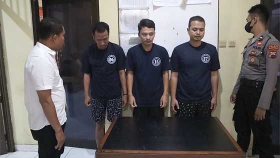 Tim Reskrim Polres Purworejo Bekuk Tersangka Komplotan Pemeras Mengaku Polisi 1 Tim Reskrim Polres Purworejo Bekuk Tersangka Komplotan Pemeras Mengaku Polisi