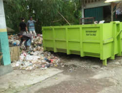 Warga Dan Pengunjung Pasar Talu Keluhkan Tumpukan Sampah