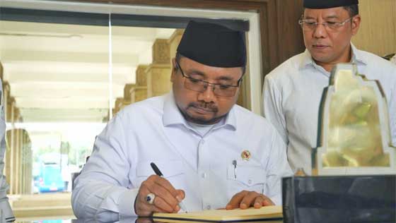 Yaqut Cholil Qoumas