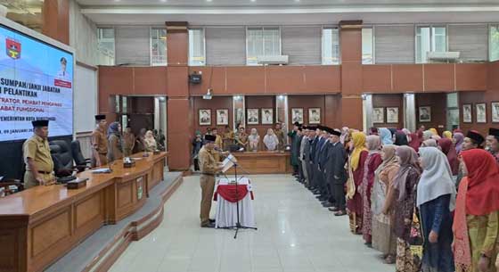 Pemerintah Kota Bukittinggi Mutasi 66 Pejabat 1 Pemerintah Kota Bukittinggi Mutasi 66 Pejabat