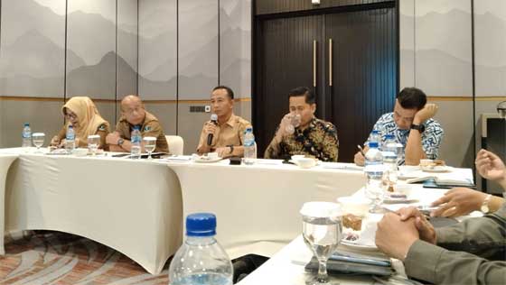 Herry Martinus pimpin rapat koordinasi Tim Satgas Pengawasan BBM dan LPG Sumbar