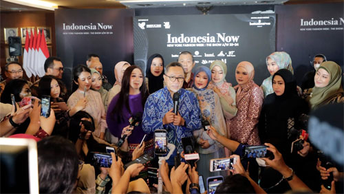 Kemendag Dukung Jenama Indonesia Menuju New York Fashion Week 1 Menteri Perdagangan Zulkifli Hasan dalam ‘Media Briefing JMFW Goes To NYFW’