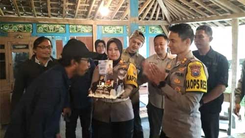 Kapolres Kota Batu, AKBP Oscar Syamsuddin saat perayaan Hari Pers Nasional di Oemah Koempoel