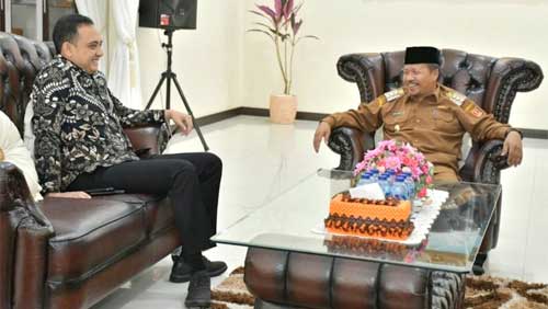Bupati Agam Sambut Kunjungan Anggota Komisi IX DPR, Ade Reski Pratama 1 Bupati Agam H Andri Warman sambut kedatangan Anggota Komisi IX DPR RI, Ade Reski Pratama di rumah dinas bupati