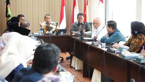 Wakil Gubernur Sumbar, Audy Joinaldy pimpin rapat persiapan Jadi Tuan Rumah Temu Bisnis Pengadaan Nasional
