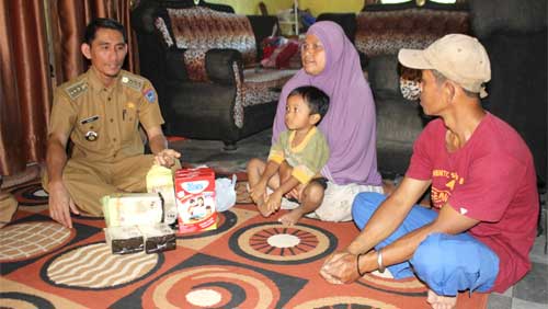 Camat Payakumbuh Timur, Hepi jadi Bapak Asuh Stunting di Kelurahan Padang Sikabu