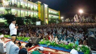 Gus Jazil dan Gus Azmi Sholawatan Bareng Puluhan Ribu Jamaah