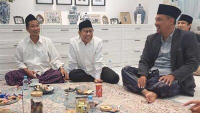 Bertemu di Wisuda Al Falah Ploso, Gus Muhaimin dan Gus Baha Saling Lempar Canda dan Tawa