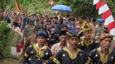 Kunjungi Nagari Simanau, Bupati Solok Berjanji Hal Ini