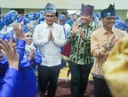 Pj Wako Payakumbuh dan Bupati Limapuluh Kota Hadiri Pelantikan Gonjong Limo Kabupaten Siak