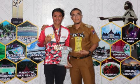Atlet Paralayang Kota Payakumbuh Bawa 4 Medali Emas dari Ajang Internasional Thailand