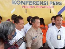 Reskrim Polres Purworejo Ungkap Praktek Prostitusi Online, 5 Tersangka Diamankan 8 Kasatreskrim Polres Purworejo, AKP Khusen Martono saat konferensi pers di lobby Polres setempat