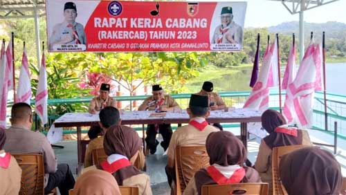 Ketua Kwarcab Pramuka Kota Sawahlunto Pimpin Rakercab, Ini yang Dibahas 1 Kwartir Cabang (Kwarcab) Gerakan Pramuka Kota Sawahlunto, menggelar kegiatan Rapat Kerja (Rakercab) yang dilaksanakan di Meervon Kandi, Kota Sawahlunto