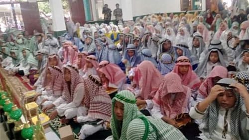 Khatam Alquran Gabungan se-Kecamatan Barangin yang dipusatkan di Masjid Baitul Amal Sapan Kelurahan Durian II