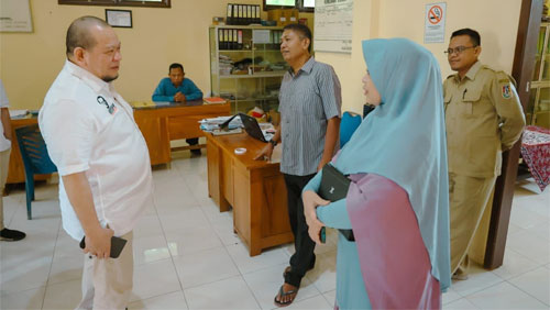 Ketua DPD RI, AA LaNyalla Mahmud Mattalitti bersama Masyarakat Desa Kembangbilo, Kabupaten Tuban, Jawa Timur