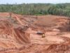 PT PSM melakukan land clearing atau pembersihan lahan menggunakan alat berat seperti excavator, bulldozzer, vibro serta sejumlah dum truck