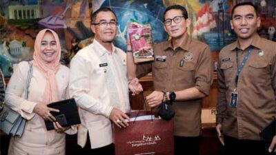 Pj Wako Rida Payakumbuh Presentasikan Peluang Pemasaran Rendang ke Menparekraf Sandiaga Uno