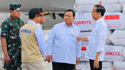 Prabowo Dampingi Jokowi Lepas Bantuan Kemanusiaan untuk Korban Gempa Turki dan Suriah