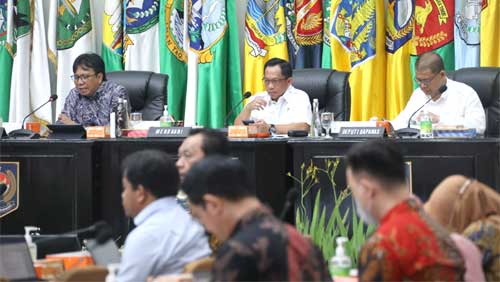 Kendalikan Harga Layanan Penerbangan, Mendagri Minta Pemda Bantu Jaga Keterisian Penumpang 1 Rakor Pengendalian Inflasi Daerah di Gedung Sasana Bhakti Praja (SBP) Kantor Pusat Kementerian Dalam Negeri, Jakarta