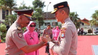 Kapolres Batu Pimpin UKP Pengabdian Anggota