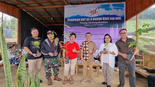 Senator Stefanus Liow Motivasi dan Fasilitasi Tanam Bibit Pohon di Tomohon Selatan, Kota Tomohon, Sulawesi Utara