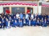 Sultan B Najamudin didampingi Kepala Biro Protokol, Humas dan Media Setjen DPD RI, Mahyu Darma bersama mahasiwa dari Akademik Teknik Informatika Tunas Bangsa, Jakarta di Gedung DPD RI