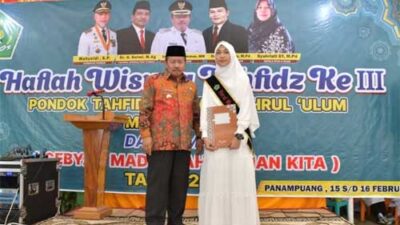 Pelajar MTsN 8 Agam Dapat Beasiswa dari Bupati, Ini Sebabnya