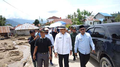 Bupati Solok bersama Anggota DPR Tinjau Lokasi Banjir Bandang di Surian