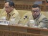 Mendagri Muhammad Tito Kanarvian bersama Senator Papua Barat, Dr. Filep Wamafma