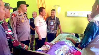 Gubernur Kepri Jenguk Korban Longsor Pulau Serasan di RSUD Natuna