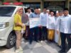 Wakil Ketua MPR RI, Jazilul Fawaid saat penyerahan mobil ambulans untuk Klinik Mabarrot Hasyimiyah MWC NU Manyar, Gresik