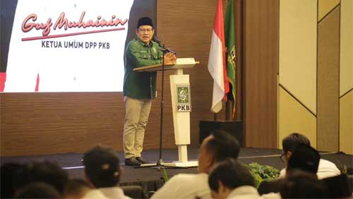 Gus Muhaimin menyampaikan pidato pada acara Workshop di Kota Bandung