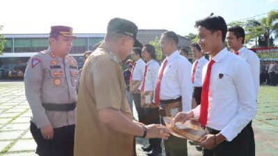Ungkap Kasus Jaringan Copet, Bupati Berikan Penghargaan Kepada Satreskrim Polres Purworejo