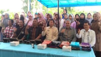 Masyarakat 4 Kelurahan di Kecamatan Barangin Ikuti Pelatihan Batik Arang