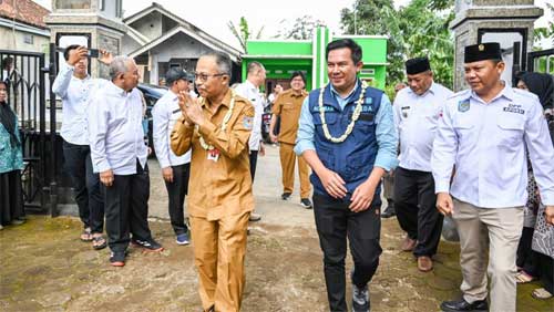 Kemendagri Monev Pertumbuhan Ekonomi dan Pengendalian Inflasi di Desa Cibeber