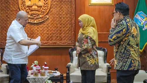 Ketua Dpd Ri, Aa Lanyalla Mahmud Mattalitti Perjuangkan Aspirasi Guru Honorer Ke Gubernur Jawa Timur, Khofifah Indar Parawansa