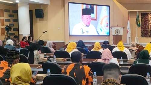 LaNyalla Mahmud Mattalitti dalam Seminar Nasional di Tuban