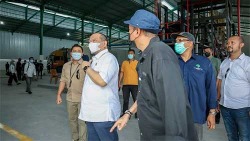LaNyalla saat mengunjungi PT Pratama Jatim Lestari yang berada di Mojokerto, Jawa Timur