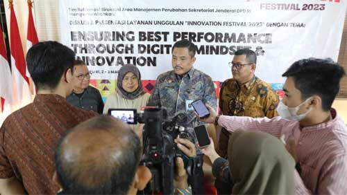 Innovation Festival Setjen DPD RI 2023 Lahirkan Inovasi Baru 1 Plh. Sekretaris Jenderal DPD RI, Lalu Niqman Zahir berikan keterangan pers pada penutupan Innovation Festival 2023