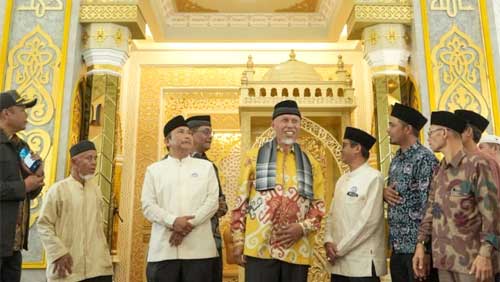 Gubernur Sumbar, Mahyeldi Resmikan Masjid Al Mustaqim Baso