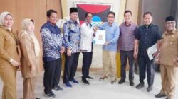 PKS Serahkan Berkas Persyaratan Bakal Calon Wawako ke DPRD Padang