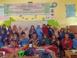 Pelatihan Menulis Di Smp It Mutiara Pariaman, Armaidi Tanjung: Guru Berperan Penting Tingkatkan Literasi Anak