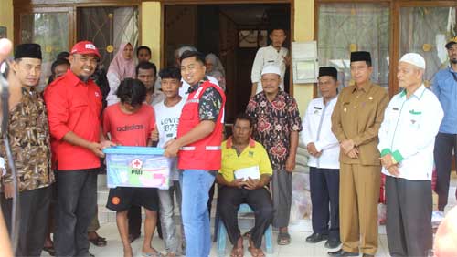 Ditemukan, Pemkab Pasbar Beri Bantuan kepada ABK Bagan Roses 01 yang Tenggelam 1 Pemkab Pasbar Beri Bantuan kepada ABK Bagan Roses 01