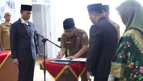 Sekdakab Solok Lantik Armen sebagai Kepala Dinas Pariwisata dan Kebudayaan