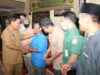 Sekjen Kemendagri Salurkan Bantuan Paket Pangan Ramadan dari Raja Salman