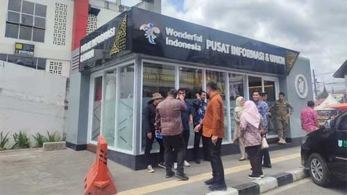 Pusat Informasi dan UMKM di Pasar Pusat Padang Panjang