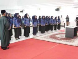 Wali Kota Padang Panjang, H. Fadly Amran, Bba Datuak Paduko Malano Pimpin Pengambilan Sumpah Janji Pns