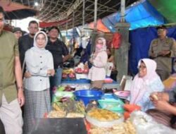 Walikota Deri Asta Monitoring Harga Kebutuhan Pokok Di Pasar Sawahlunto