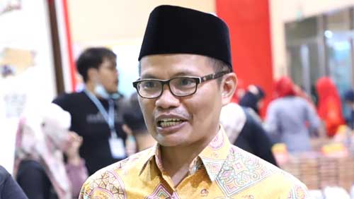 Direktur Urusan Agama Islam dan Pembinaan Syariah Kemenag, Adib